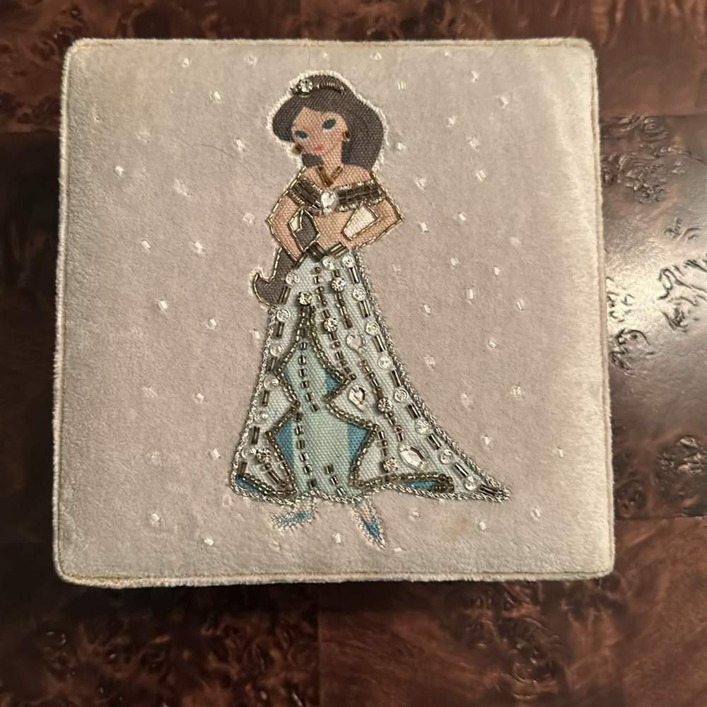 Disney Princess Jasmine jewelry box